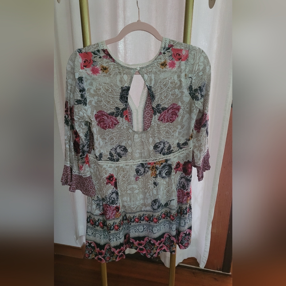 En creme patchwork peasant blouse - Picture 2 of 2